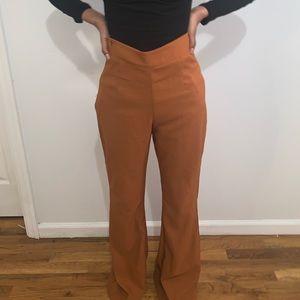Sexy flare burnt orange trousers 🧡